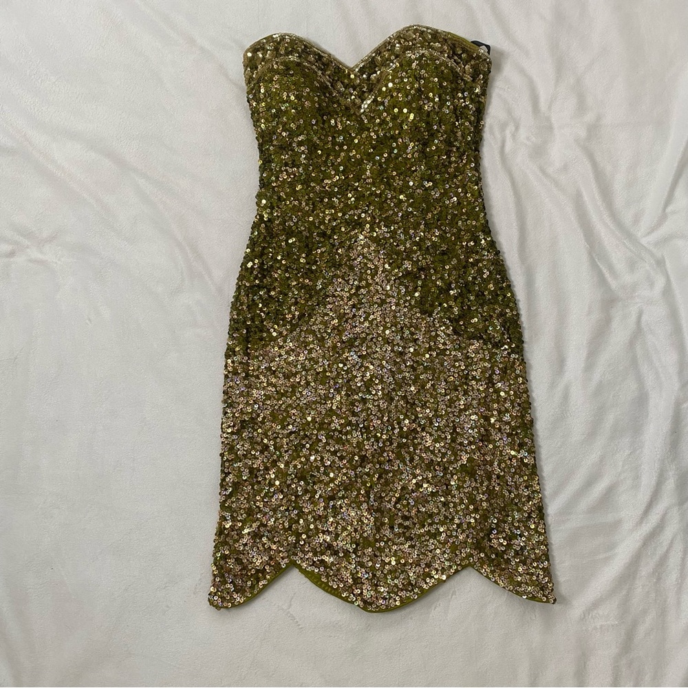 Primavera gold and green beads v-neck strapless mini party dress